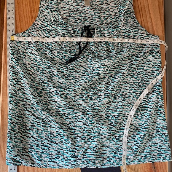 LOFT Sleeveless Black White Teal Pattern Top - Picture 7 of 9